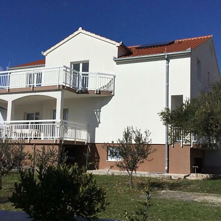 Apartments Villa Sophia โตรกีร์ ภายนอก รูปภาพ