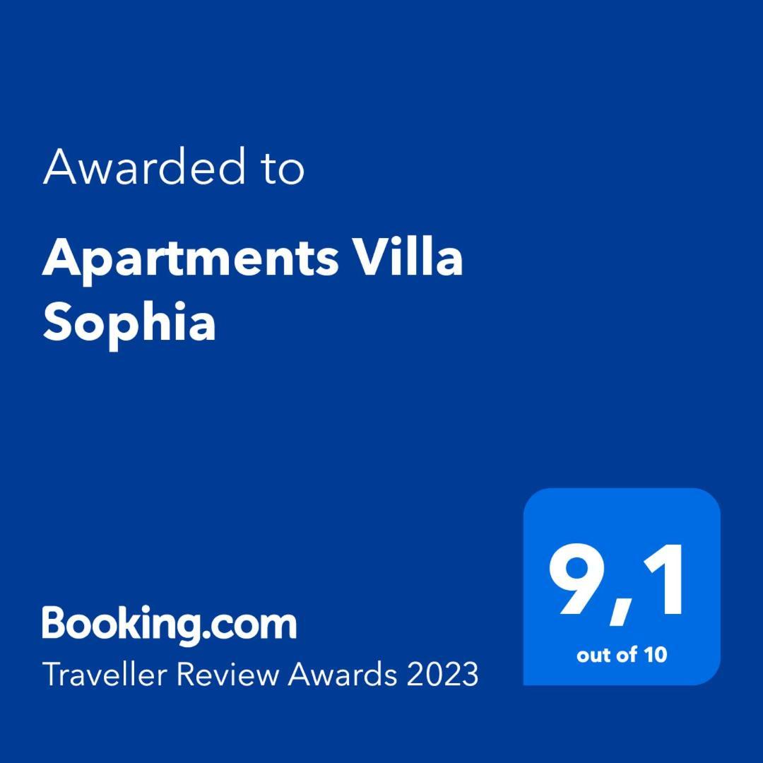 Apartments Villa Sophia โตรกีร์ ภายนอก รูปภาพ
